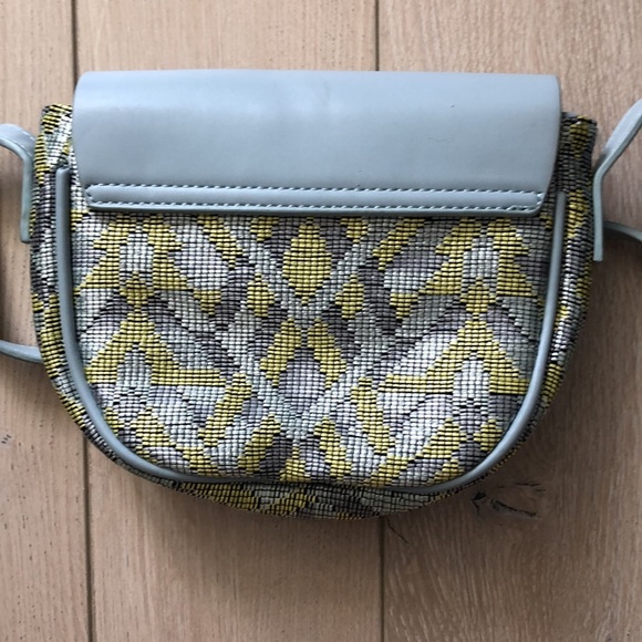 Street Level Shoulder Bag - Picture 2 of 9